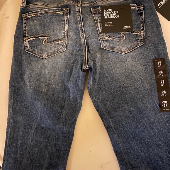 Silver Co Jeans - Picture 2 of 2